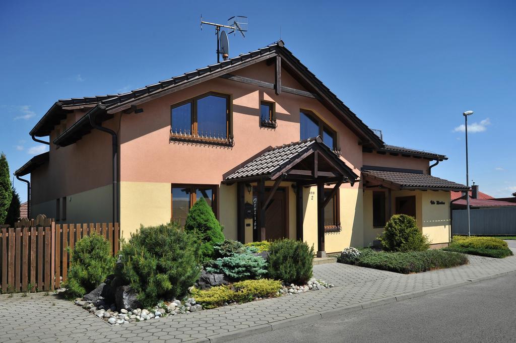 Vila Martina Hotel Poprad Exterior photo